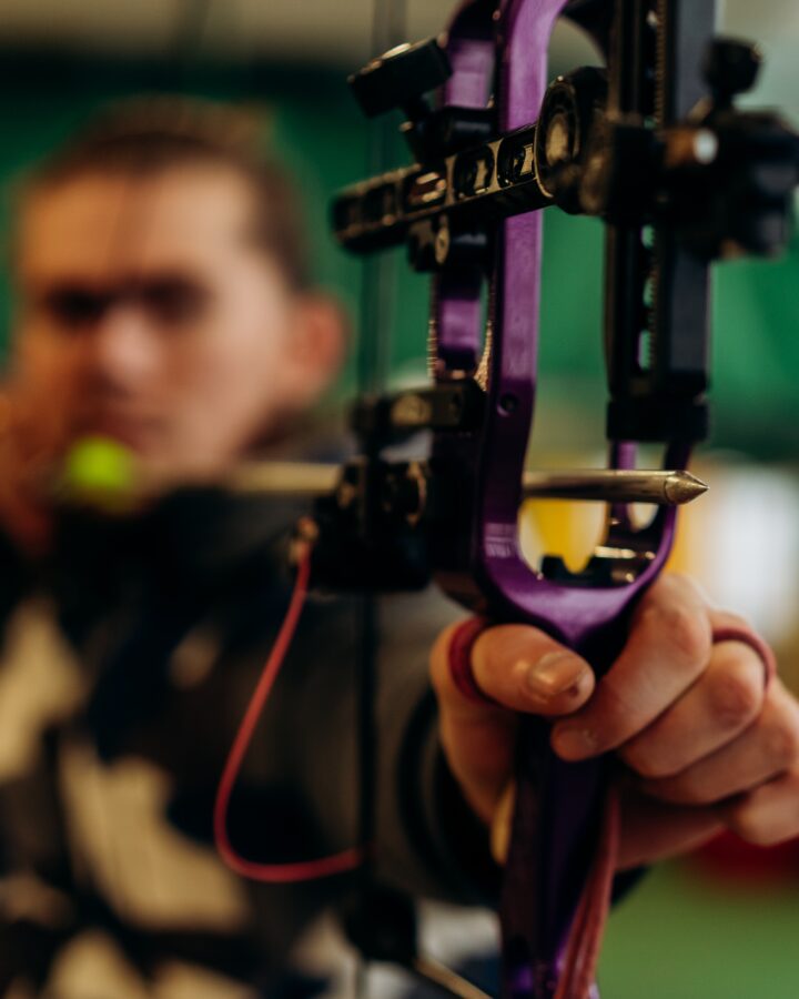 Can You Shoot Crossbow Broadheads in a Compound Bow?