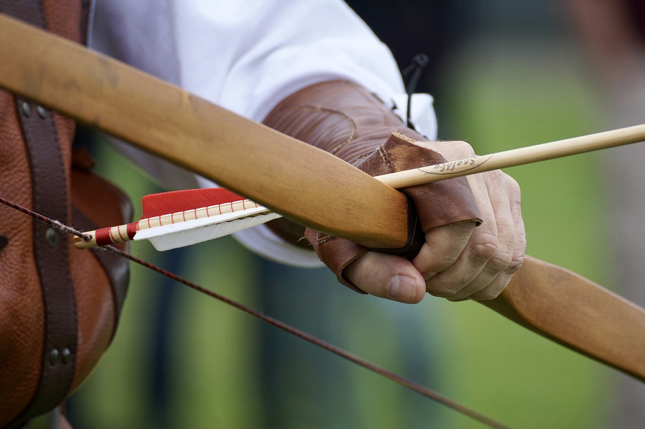 How long can a recurve bow be strung?