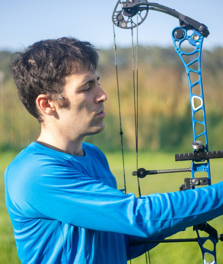 Can you shoot a compound bow without a release?