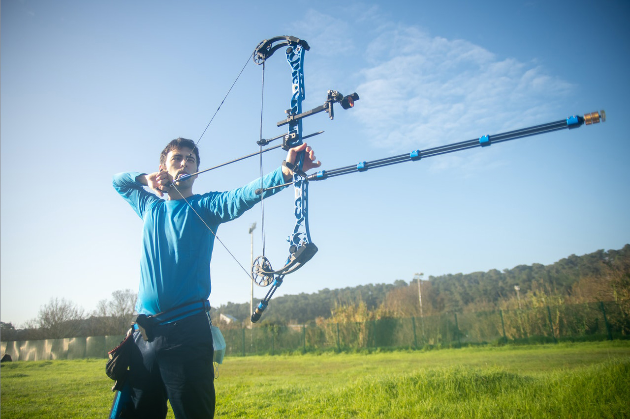 How much does it cost to ship a compound bow?