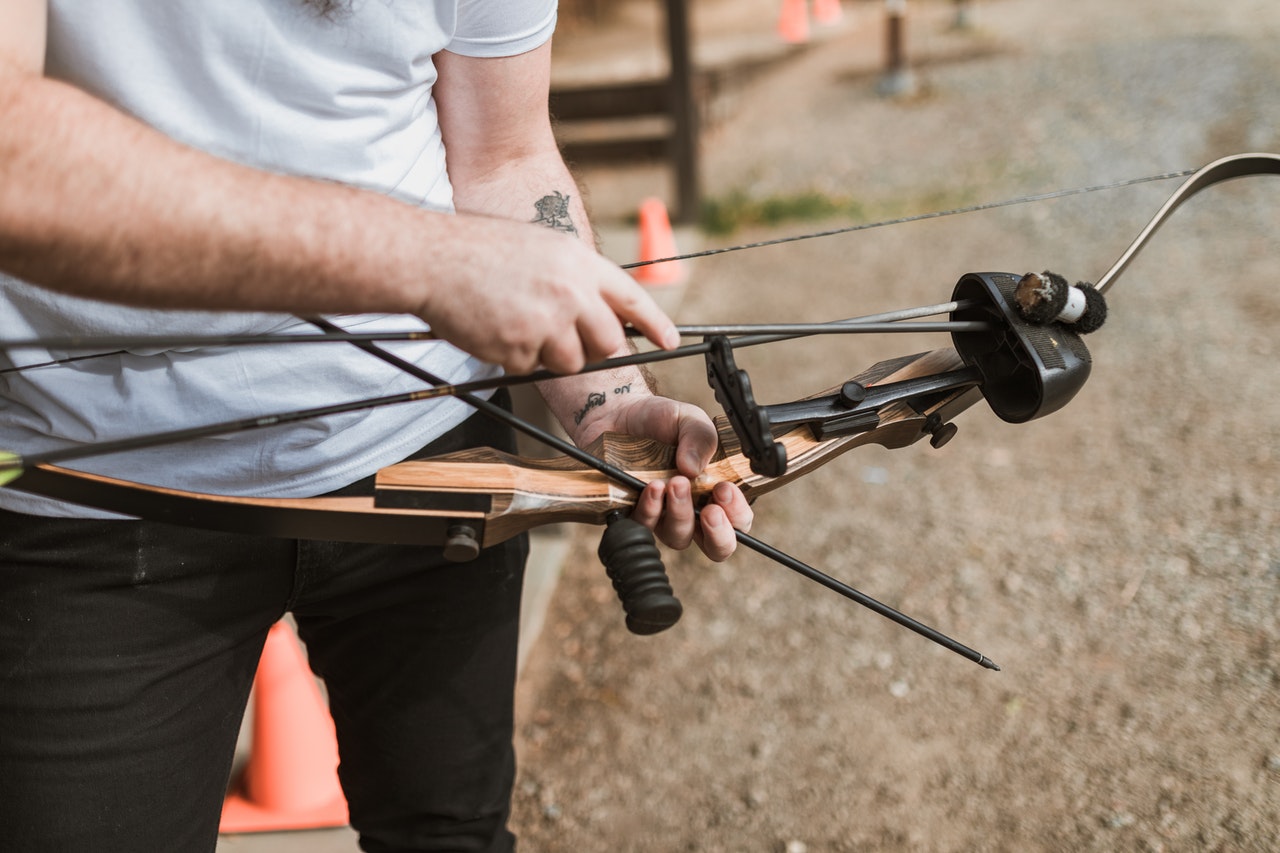 Can you put a sight on a recurve bow?