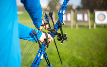 How fast is a 50 lb compound bow?