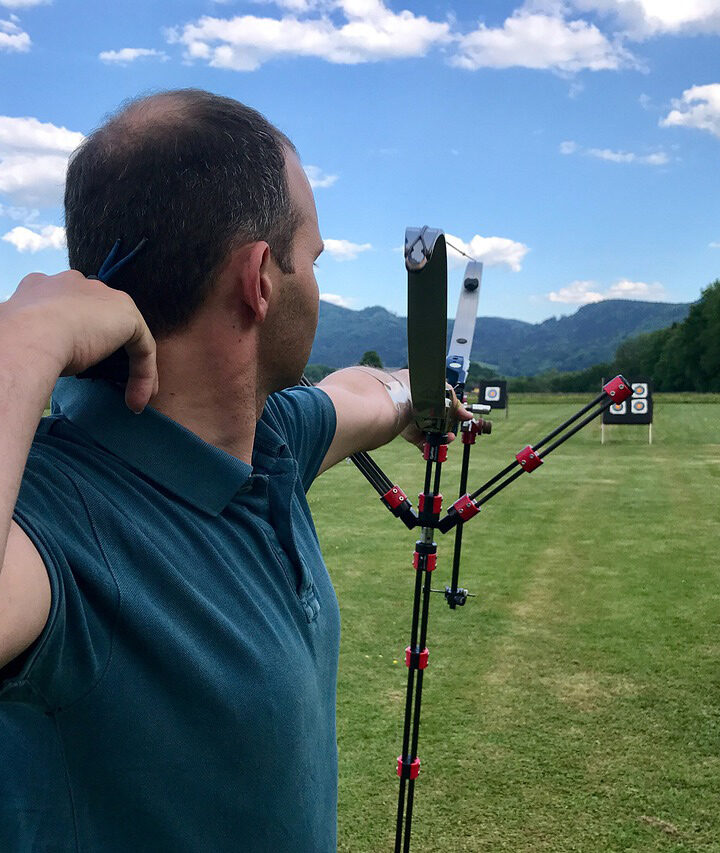 Why do I keep shooting left with my recurve bow?