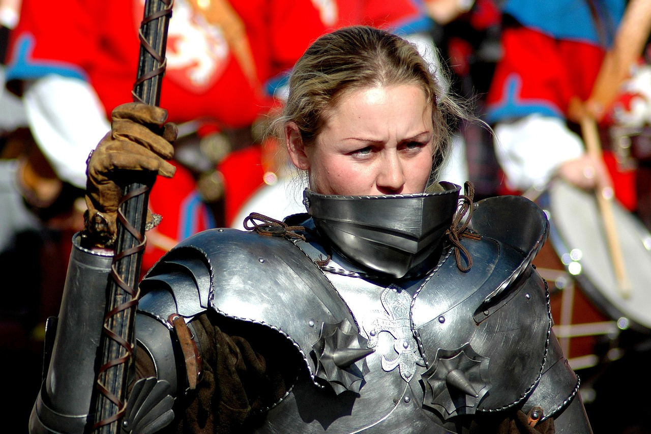 Can a longbow pierce plate armor?