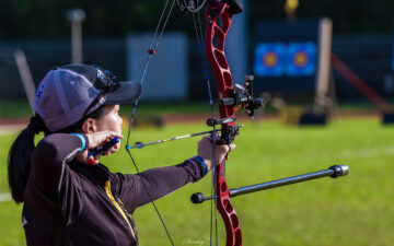What is the easiest compound bow to pull?