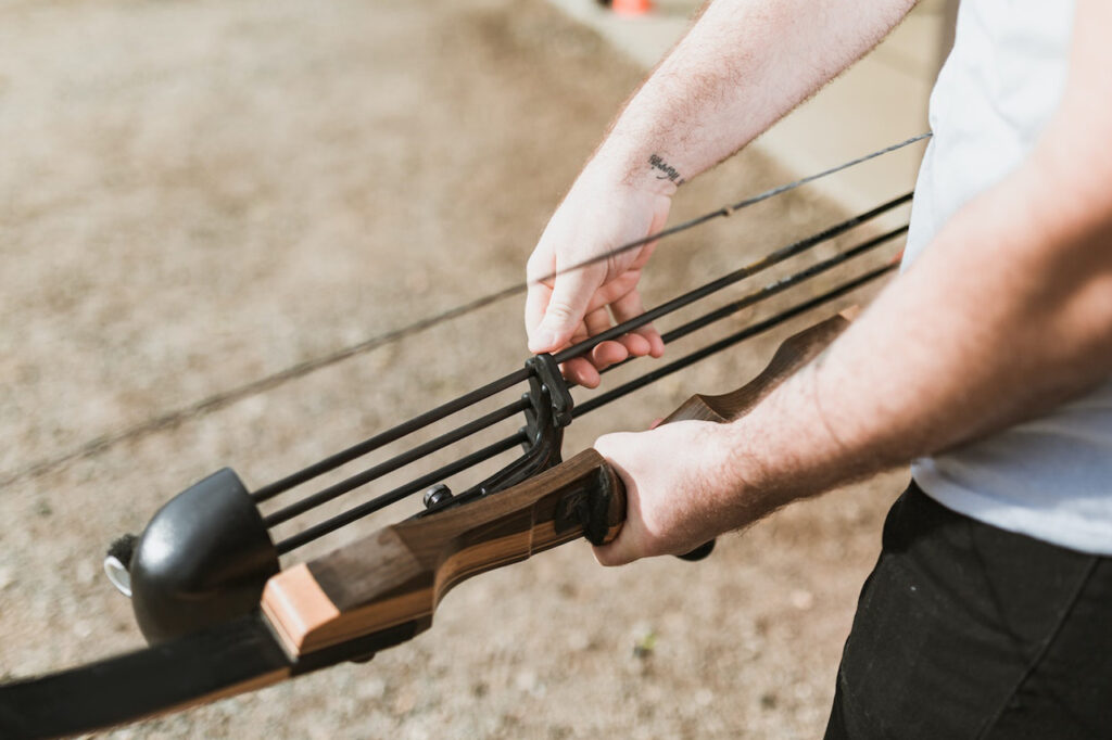 Which Way Does the Odd Color Fletching Go on a Recurve Bow? Archery