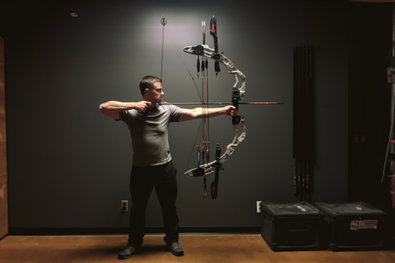 Which Factors Influence the Compound Bow Draw Length?